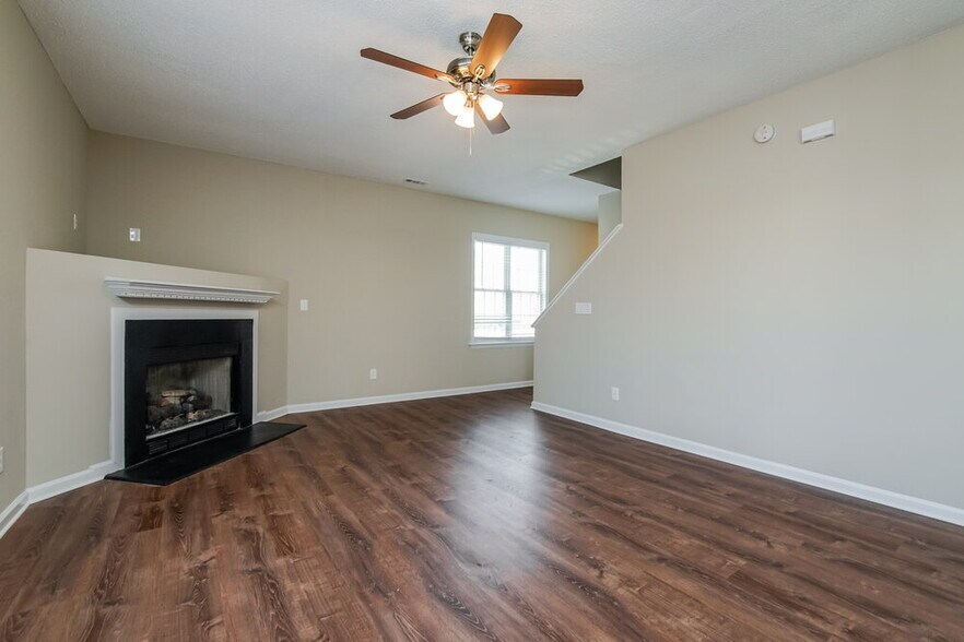 Building Photo - 1969 Shadow Glen Dr