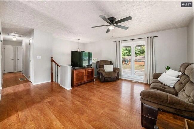 Building Photo - 95 Crown Hill Ct