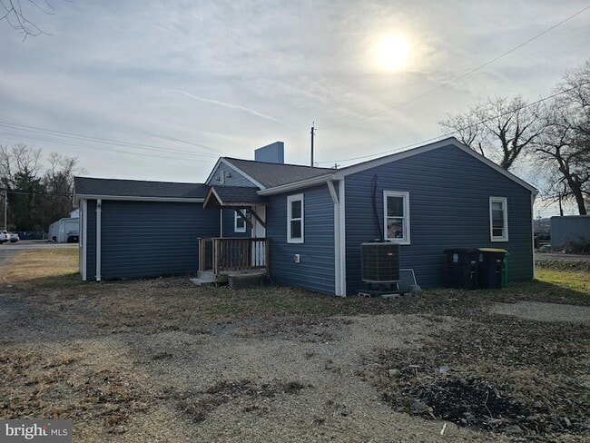 Building Photo - 15242 Marlboro Pike