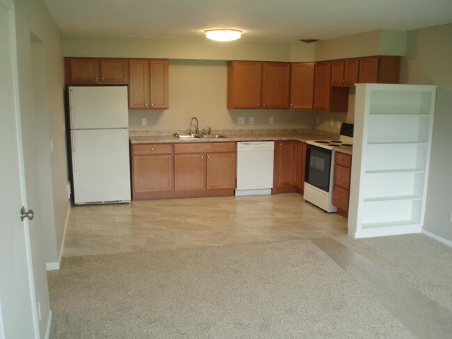 Building Photo - 4720 Burma Road # 5