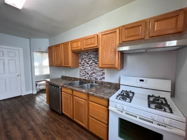 Building Photo - 500 N Institute Pl