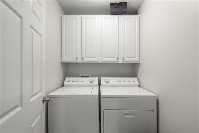 Building Photo - 120 Finchley Dr