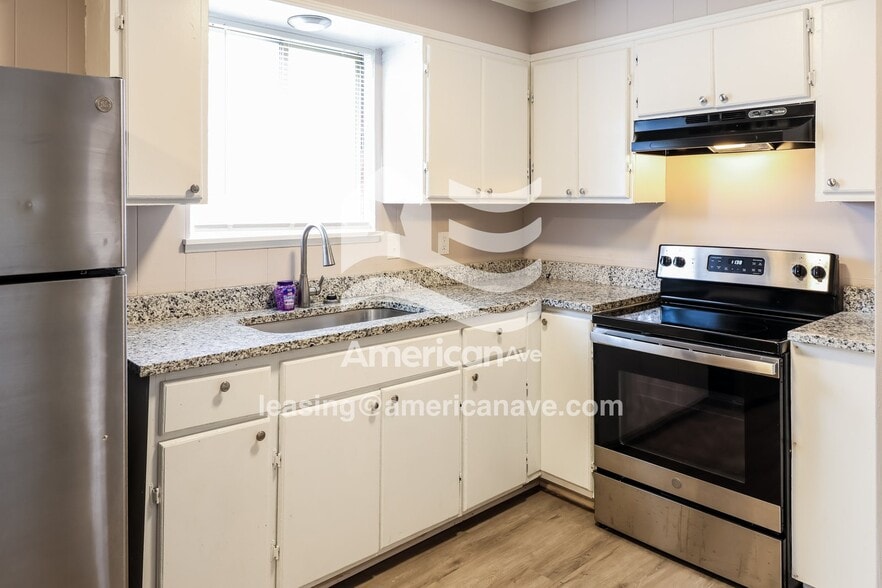 Building Photo - 5301 Keats Dr