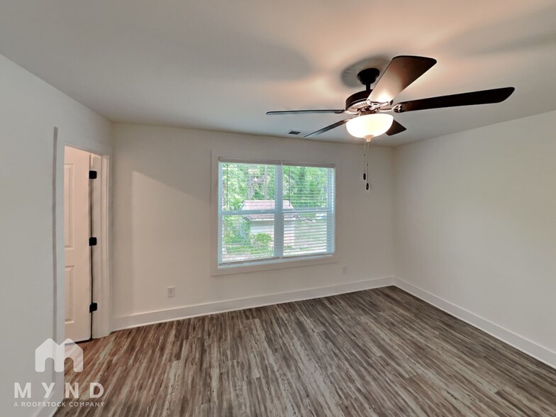 Building Photo - 1506 Collinston Dr