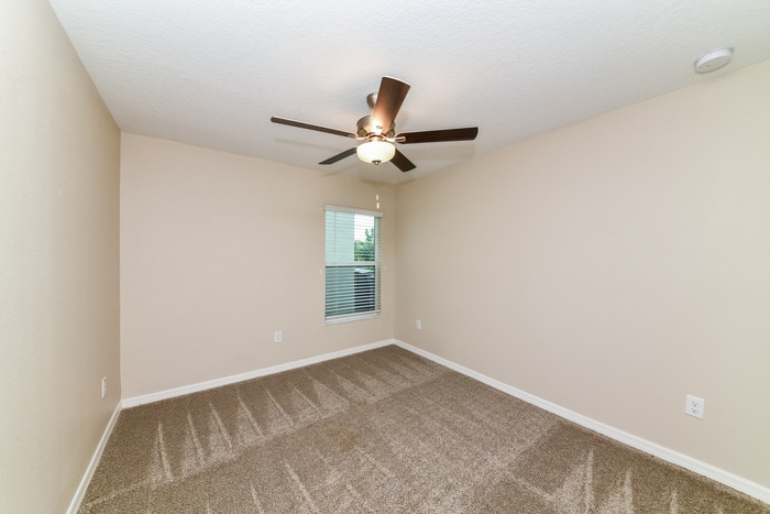 Building Photo - 4218 84th Ct E