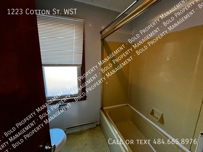 Building Photo - 1223 Cotton St