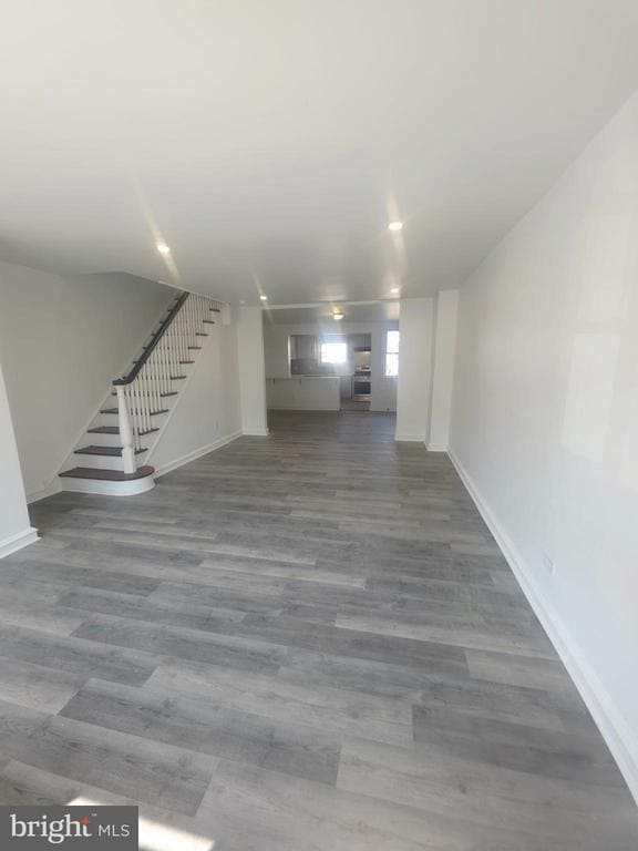 Building Photo - 154 N Carol Blvd