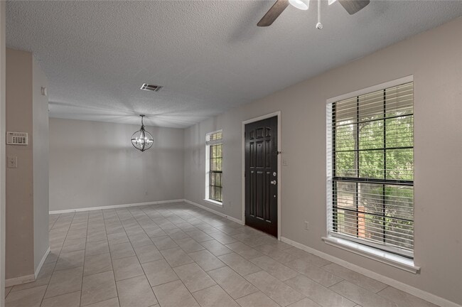 Building Photo - 3011 Sand Dr