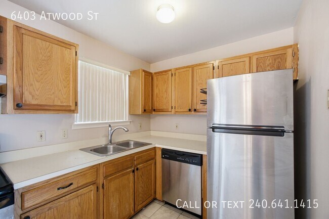 Building Photo - 6403 Atwood St