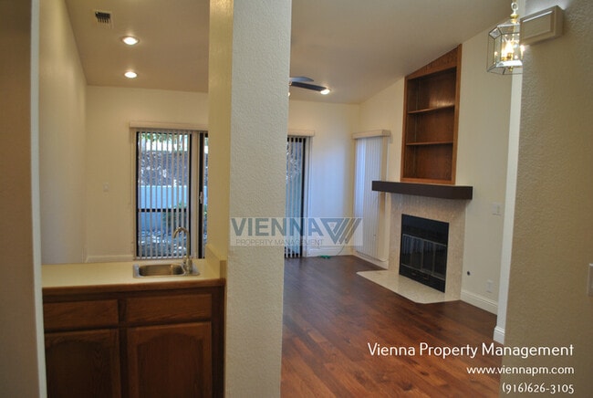 Building Photo - 4710 El Cid Ct