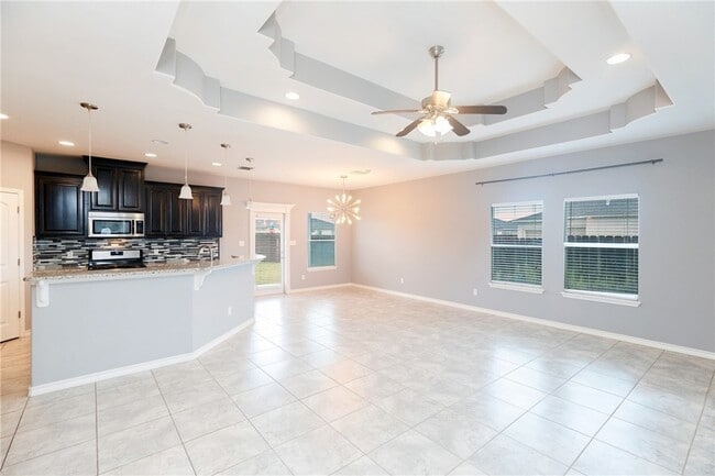 Building Photo - 7601 Granite Dr