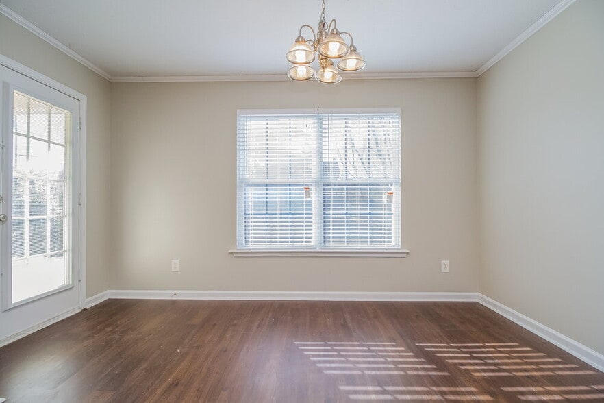 Building Photo - 6030 Eden Ln