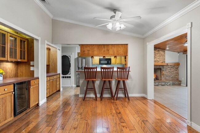 Building Photo - New Rental!