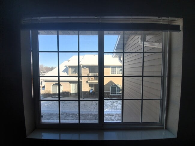 Building Photo - River Run Apartments