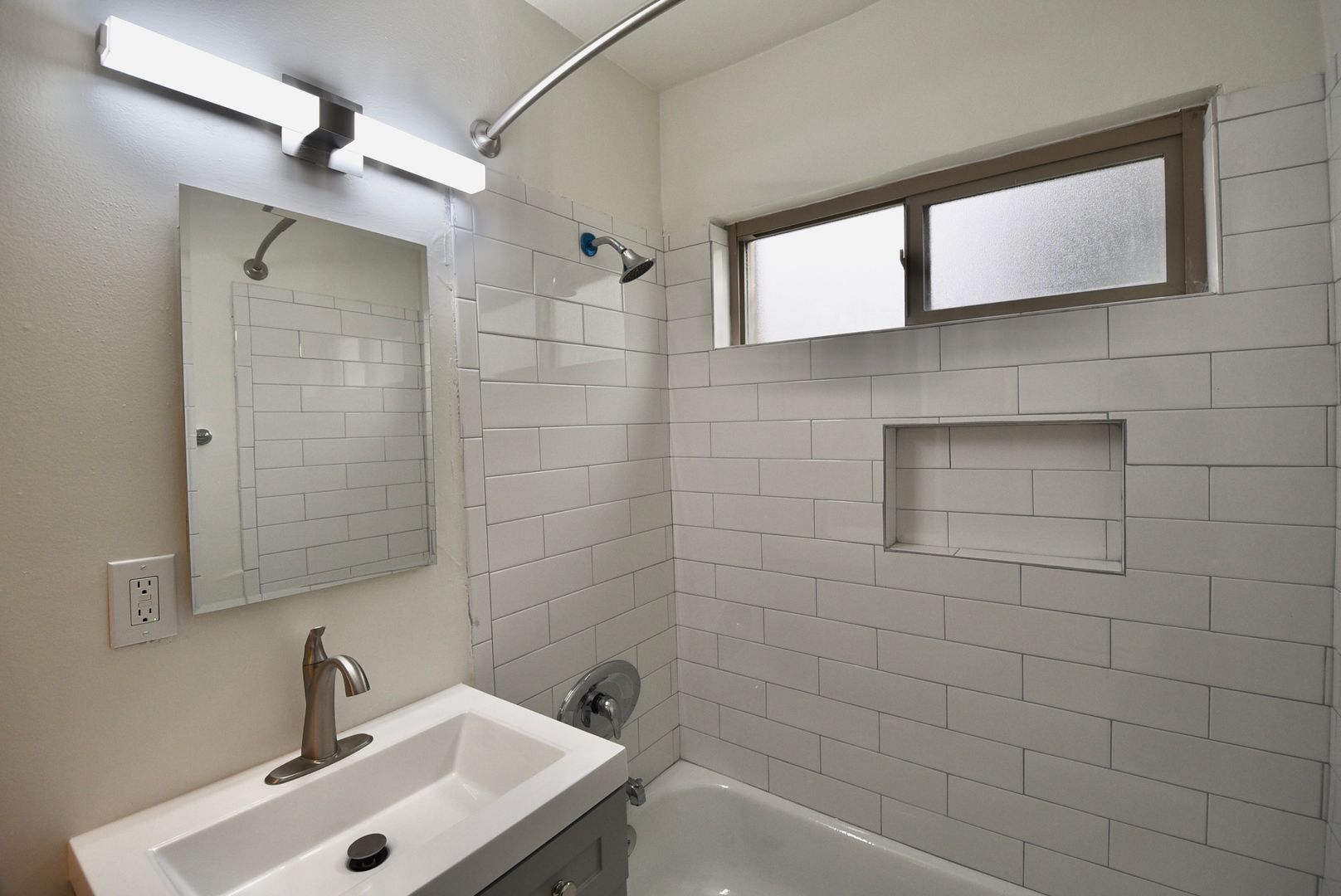 Building Photo - 5455 Bellingham Ave