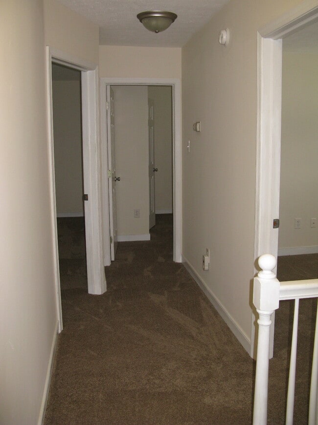Building Photo - 6151 Rosemary Dr