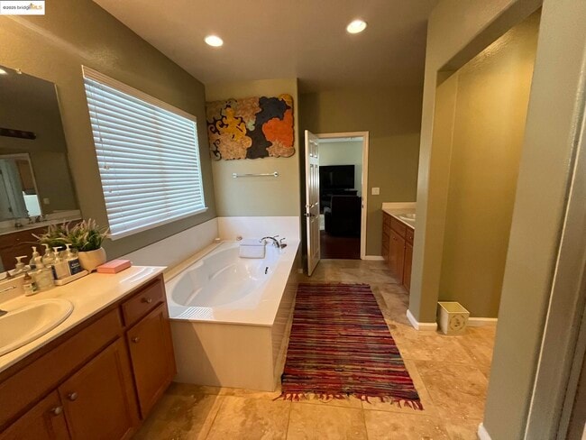 Building Photo - 6238 Crystal Springs Cir
