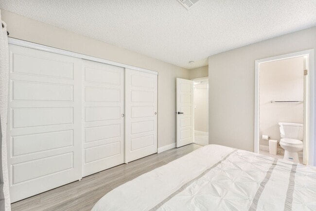 Building Photo - 4441 Rich Dr