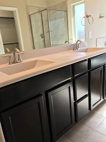 Building Photo - 2105 Washington Park Way