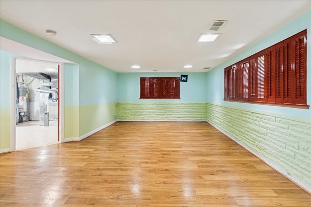 Building Photo - 3836 W Estes Ave