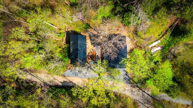 Building Photo - 152 Baxter Rd