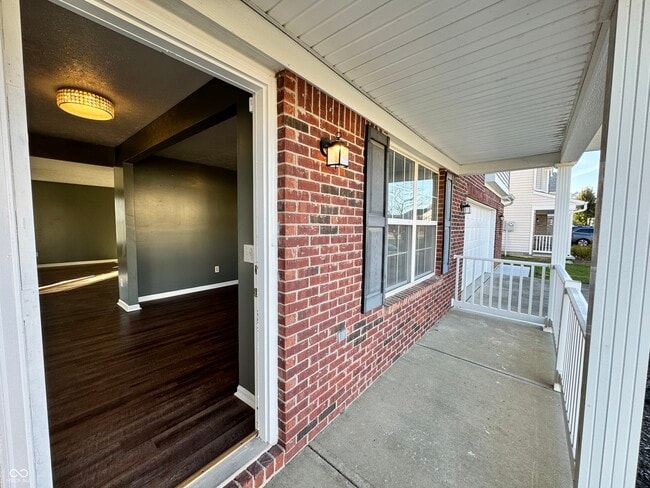 Building Photo - 3658 Pickwick Cir