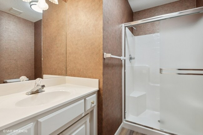 Building Photo - 9669 Cailler Dr