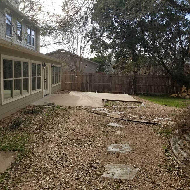 Building Photo - Stunning Home - North Cat Mountain - 4 bed...
