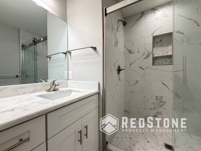 Building Photo - 6489 Bellcross Trl