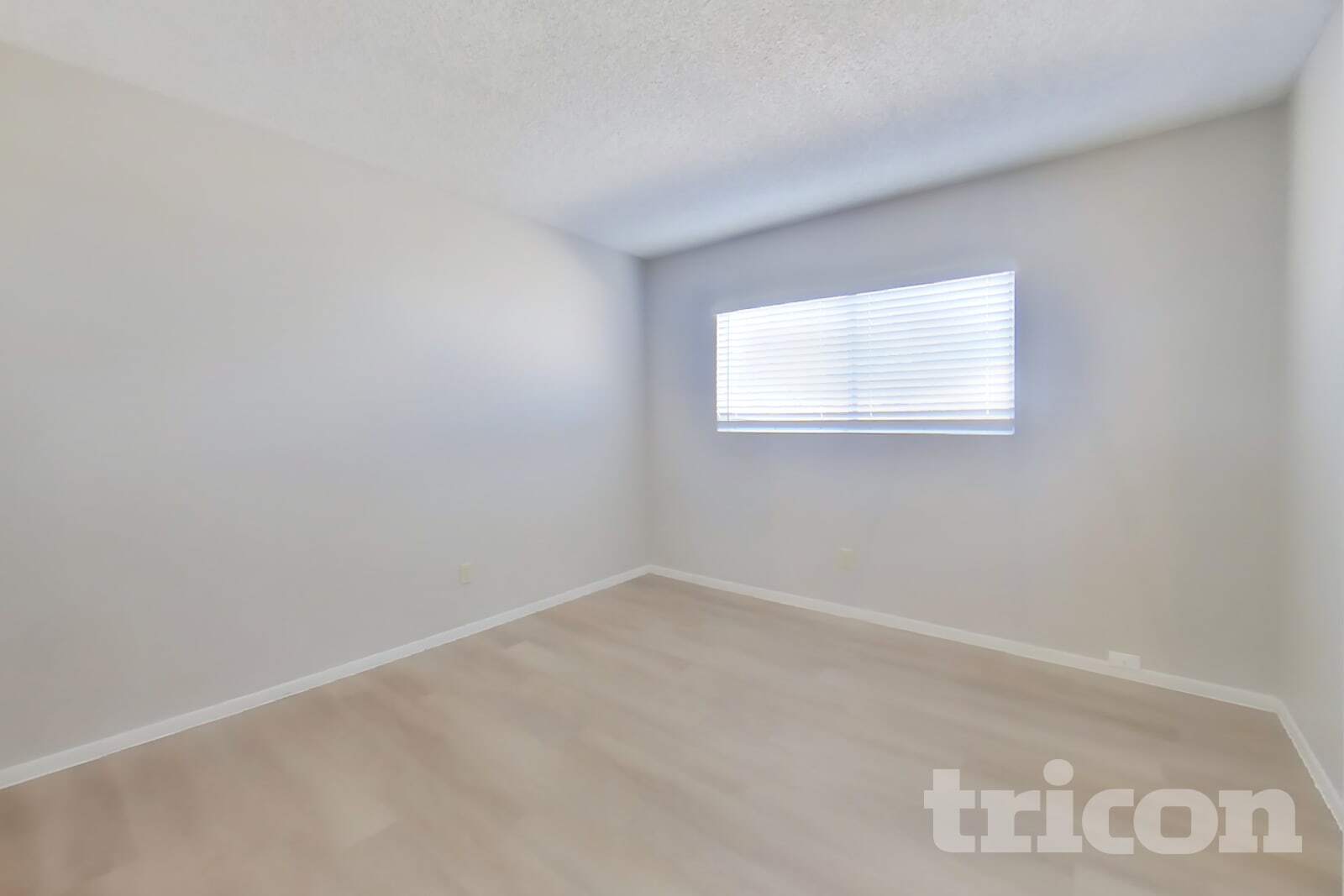 Building Photo - 3629 W Kelton Ln