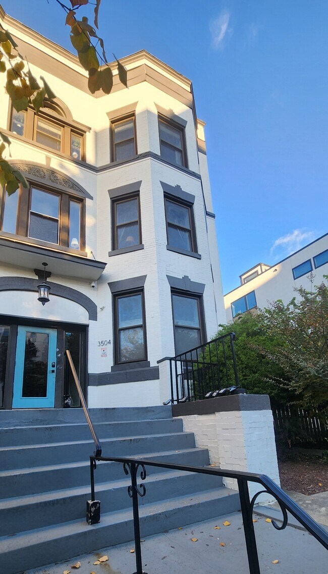 Building Photo - 3504-3513 13th St NW