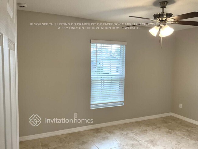 Building Photo - 842 Starland St SE