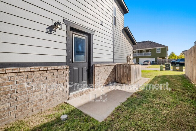 Building Photo - 4092 W Santa Maria Ln
