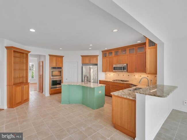 Building Photo - 224 Sundance Ln