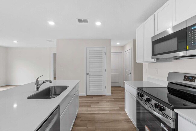 Building Photo - Be the first to rent this new 3BR 2BA home in SW Ocala!