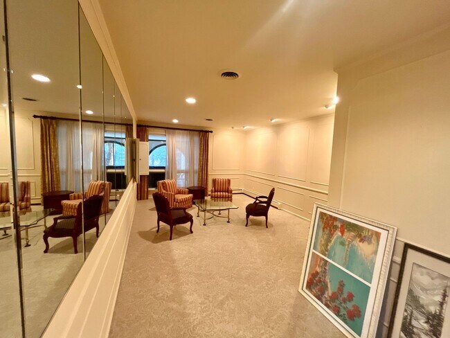 Building Photo - Gorgeous 4 bed 5 bath Luxury rental in Cherry Hills Village!