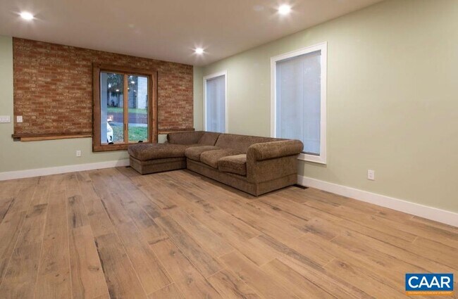 Building Photo - 1116 Altavista Ave