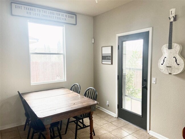 Building Photo - 4805 Virginia Dare Ln