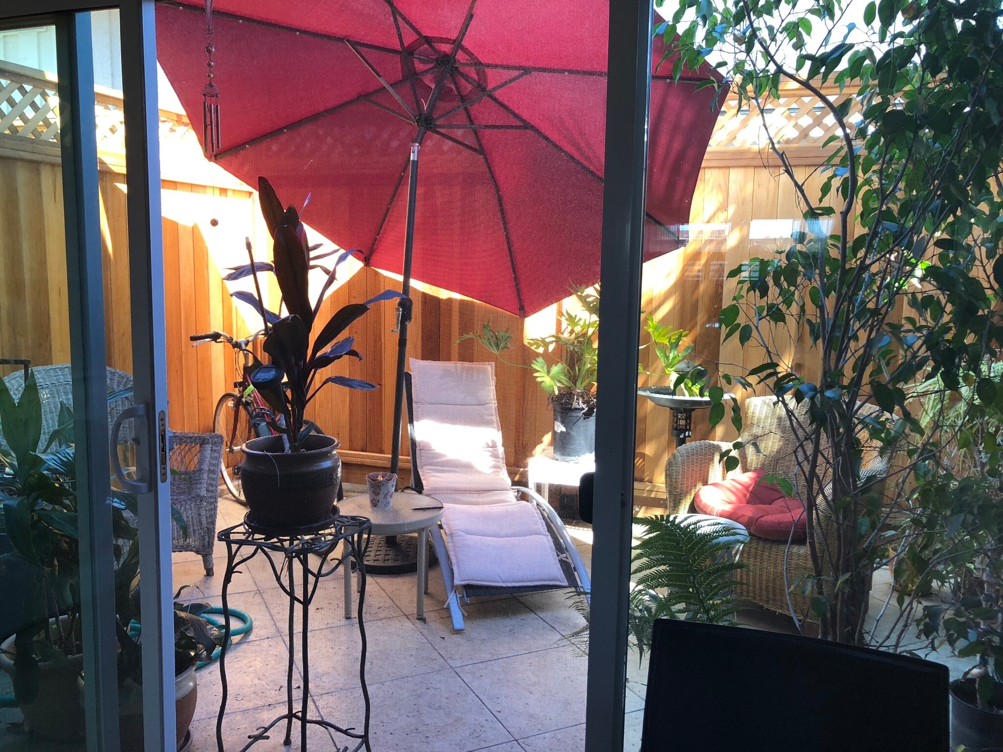 Building Photo - 4040 Grand View Blvd