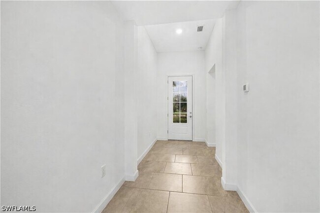 Building Photo - 18311 Ridgeline Dr