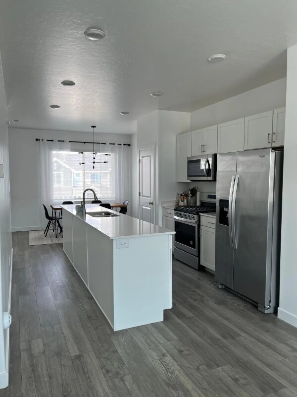 Building Photo - 1087 Waterway Ln