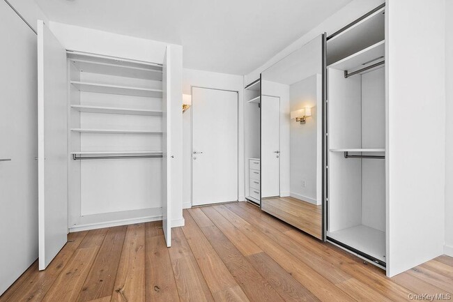 Building Photo - 322 W 57th St