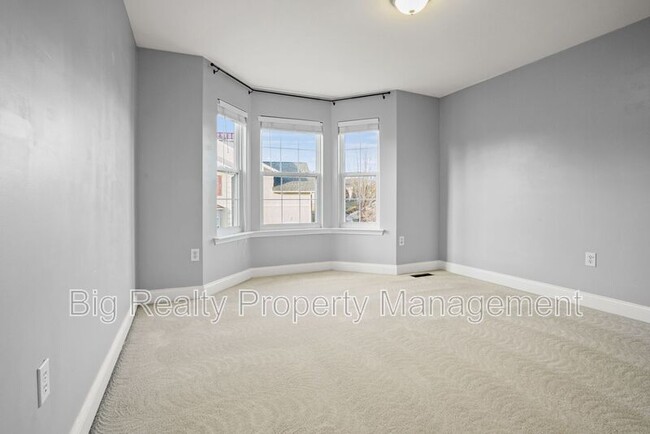 Building Photo - 2105 Eastport Way