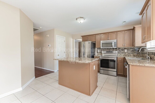 Building Photo - 9626 Kenneth Glenn Dr