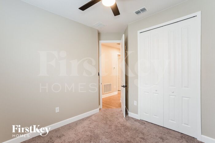 Building Photo - 5722 Arlington River Dr.