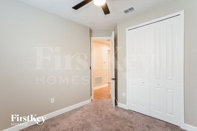 Building Photo - 5722 Arlington River Dr.