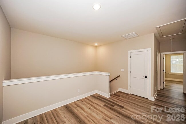 Building Photo - 120 Glencoe Ln