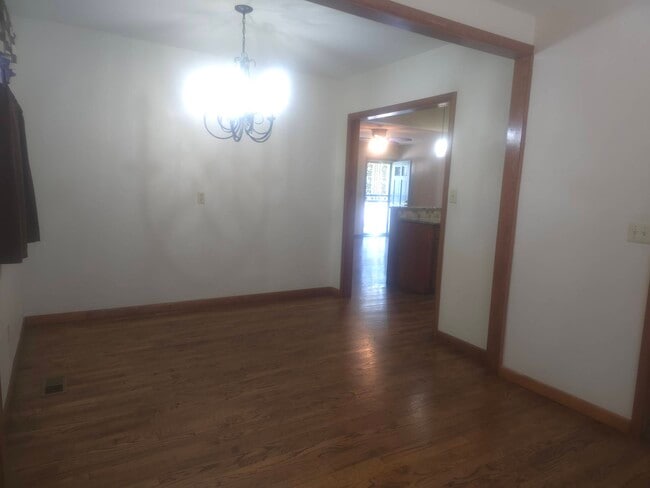 Building Photo - 4701 N Peniel Ave