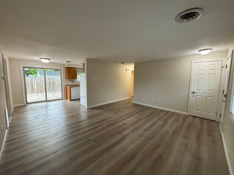 Living, Dining, Kitchen - 9493 SE 55th Ave