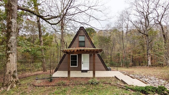 Primary Photo - 452 Harper Rd
